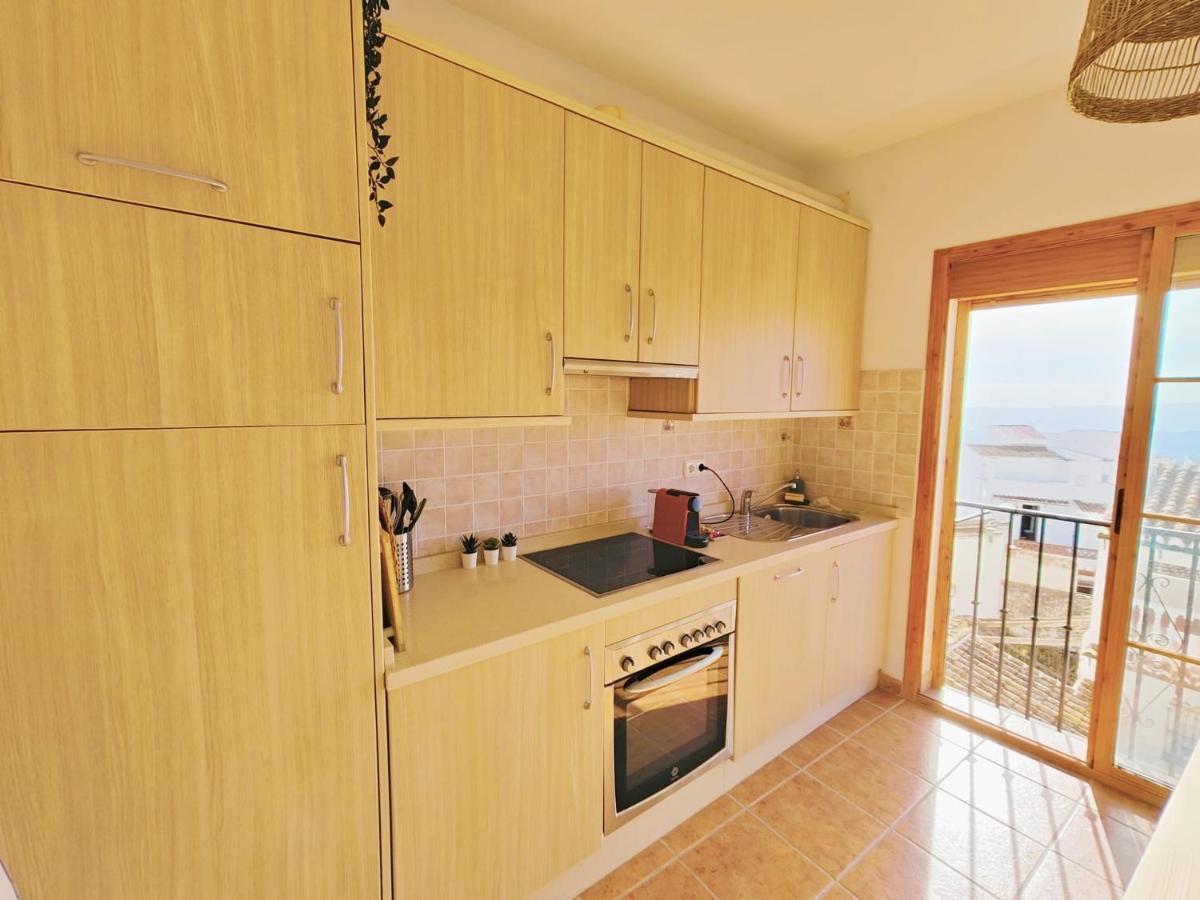 Modern, Bright And Comfortable Apartment With Shared Roof Terrace Canillas de Aceituno Exterior photo